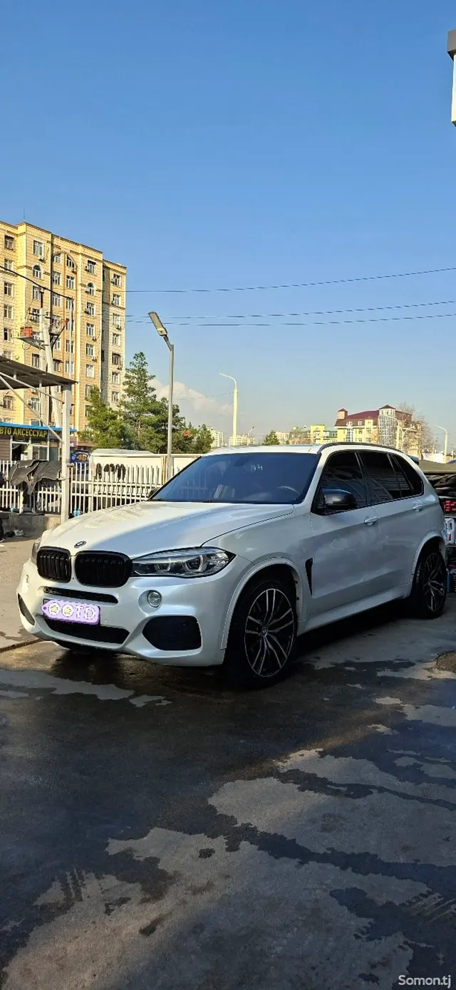 BMW X5 2015 · 3.5 AT