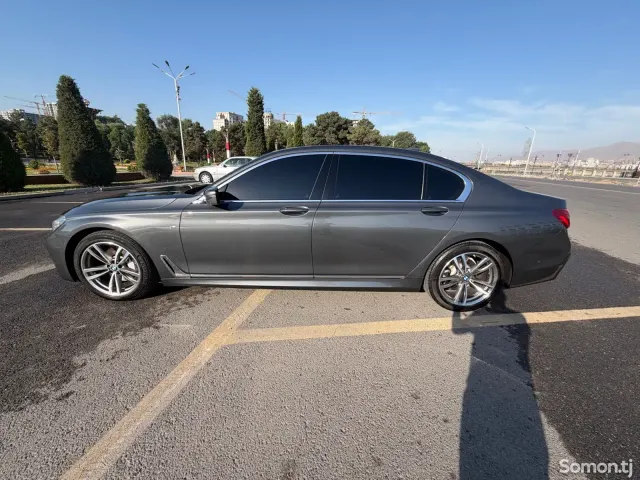 BMW 7 series 2016 · 3.5 AT