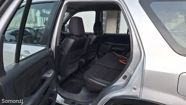 Honda CR-V 2002 · 2.0 MT