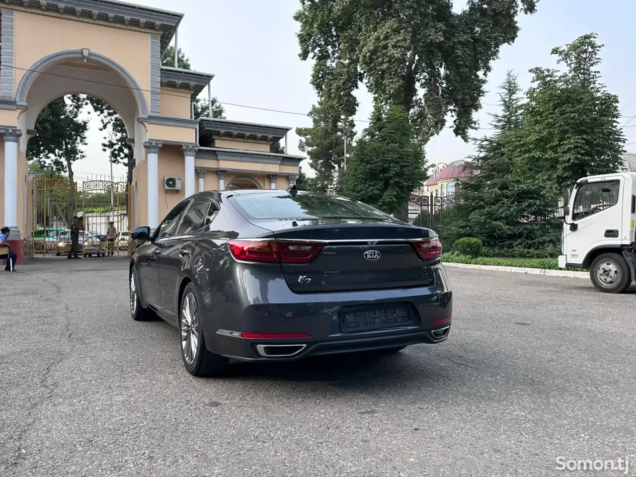Kia K7 2019 · 2.4 AT