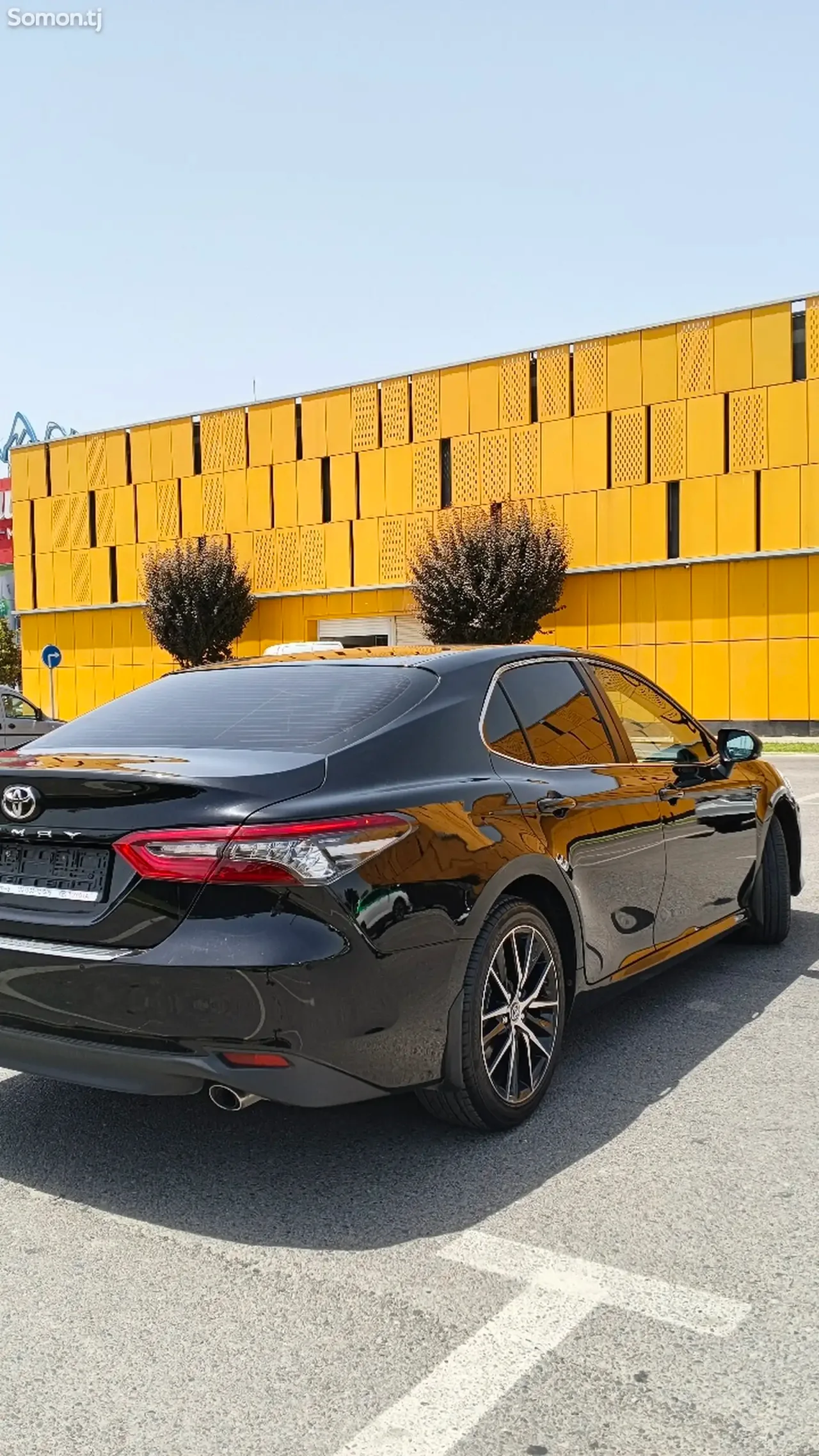 Toyota Camry 2021 · 2.5 AT