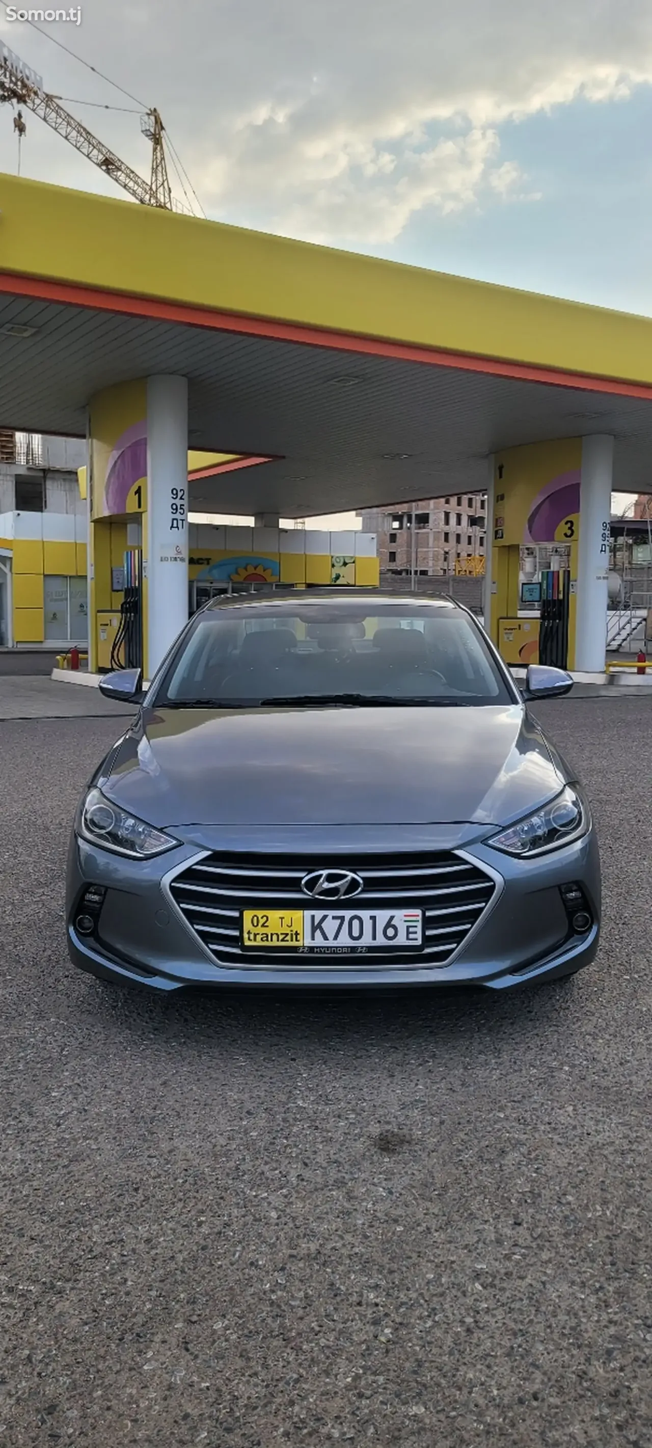 Hyundai Avante 2015 · 1.6 AT