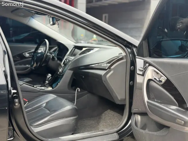 Hyundai Grandeur 2011 · 2.4 AT