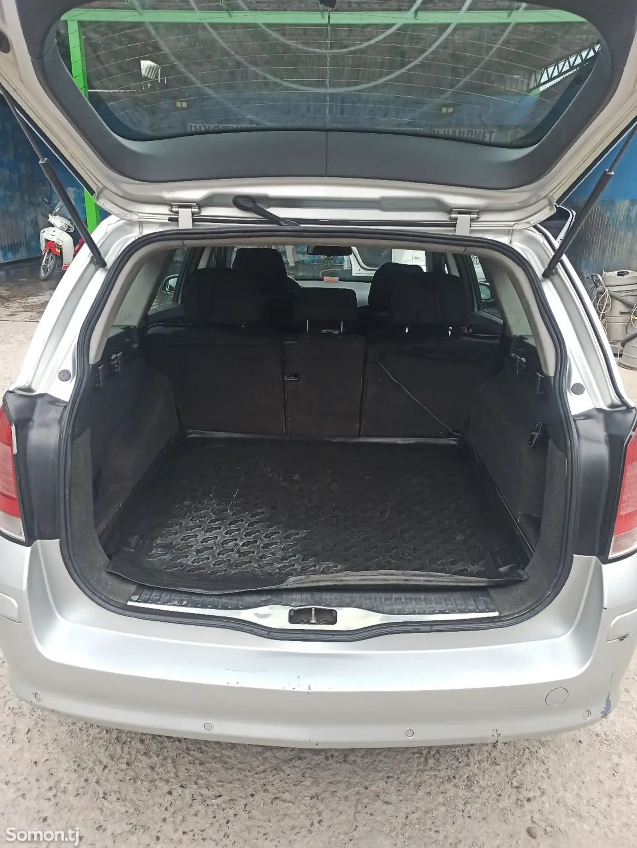 Opel Astra H 2006 · 1.8 MT