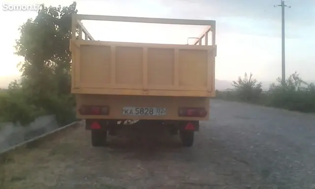 Москвич 408 1981 · 1.2 MT