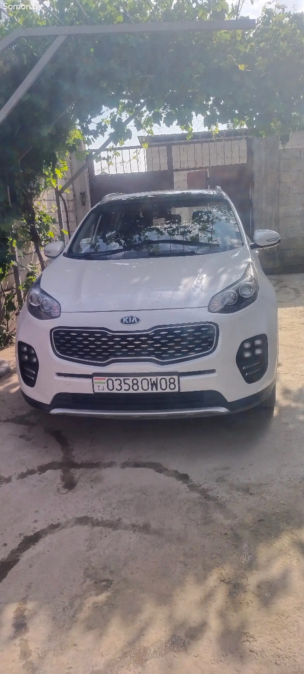 Kia K5 2017 · 1.6 AT