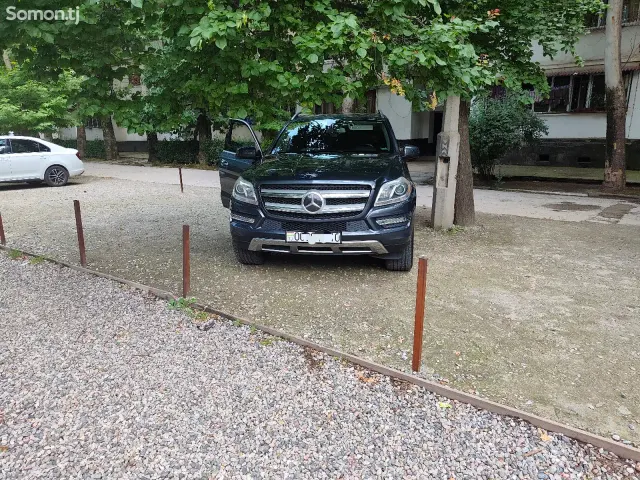 Mercedes-Benz GL class 2015 · 4.5 AT