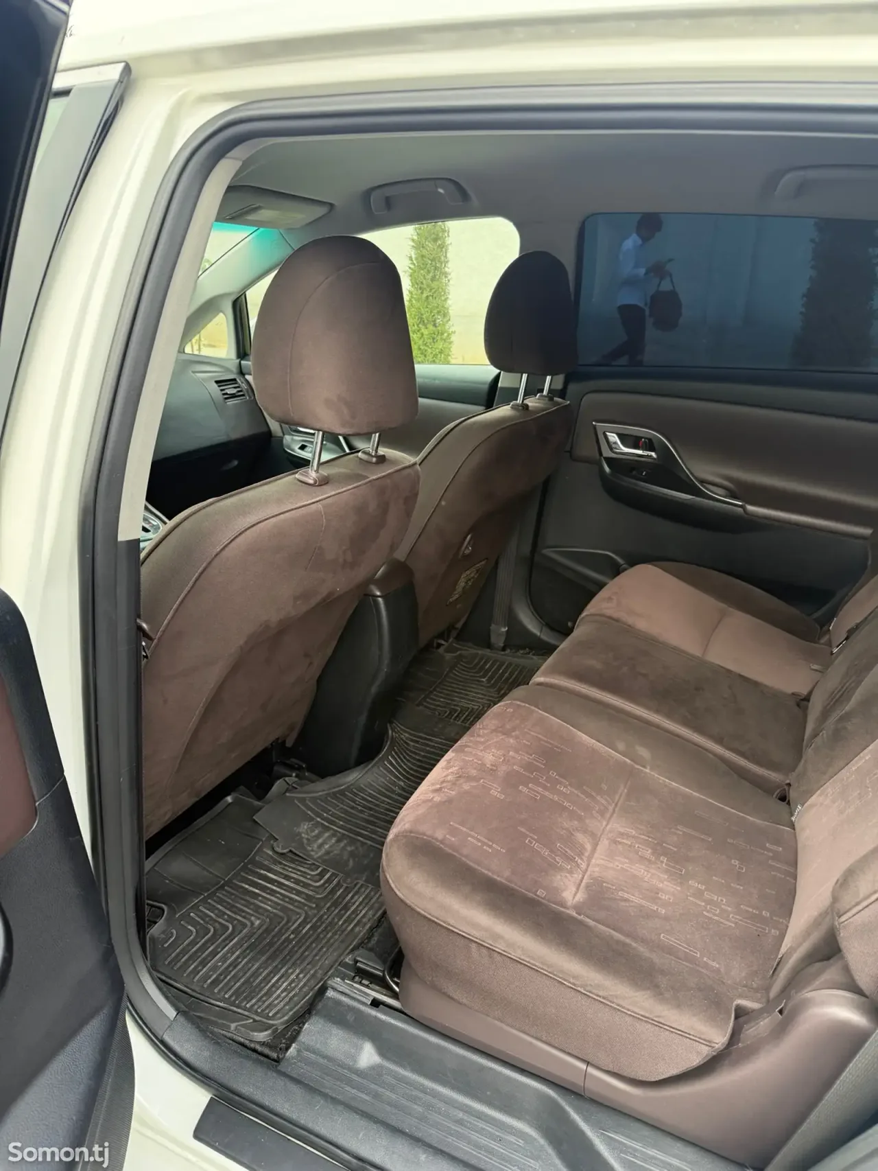 Toyota Mark X ZiO 2008 · 2.4 AT