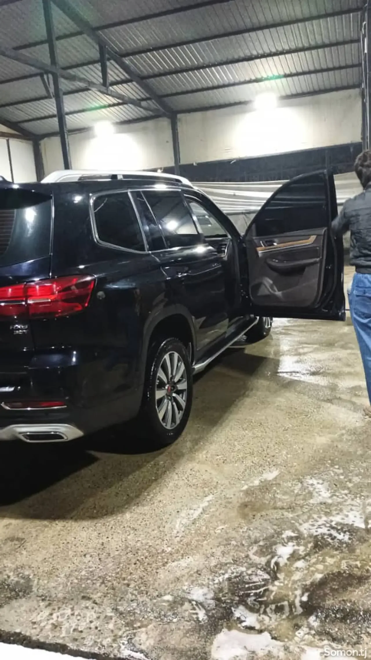 Roewe RX8 2017 · 3.0 AT