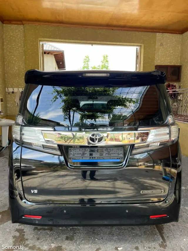 Toyota Vellfire 2018 · 3.5 AT