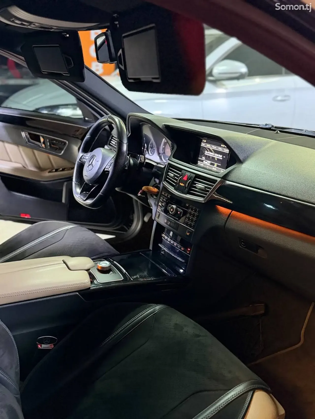 Mercedes-Benz E class 2011 · 3.5 AT