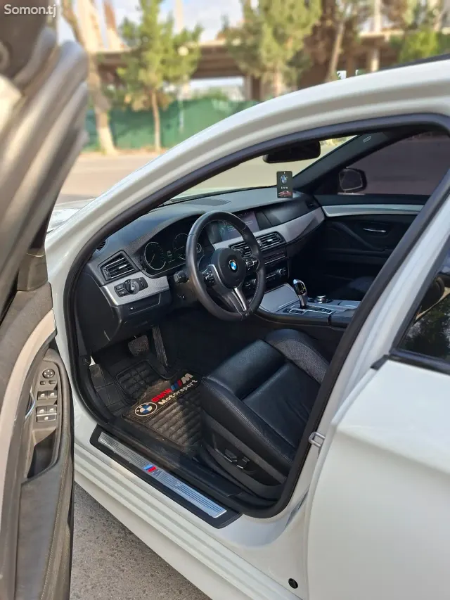 BMW 5 series 2014 · 2.0 AT