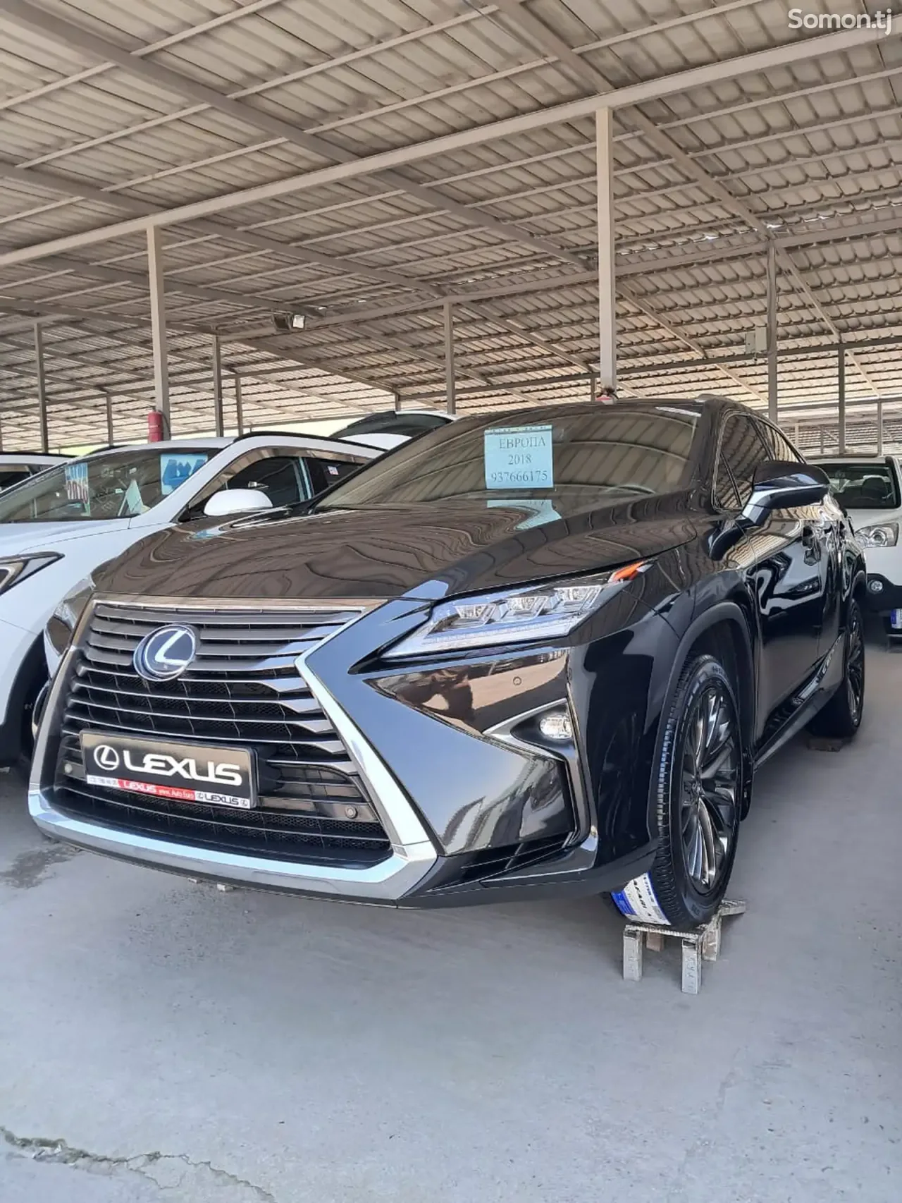 Lexus RX series 2018 · 2.0 AT