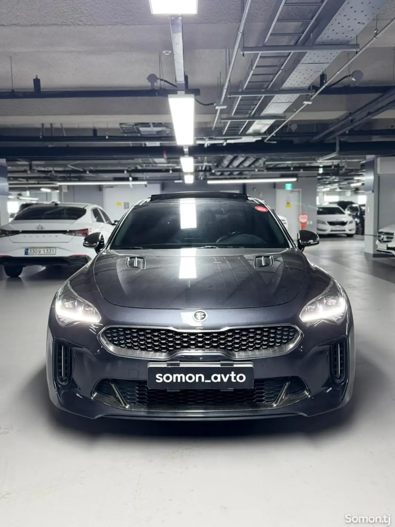 Kia Stinger 2018 · 2.0 AT