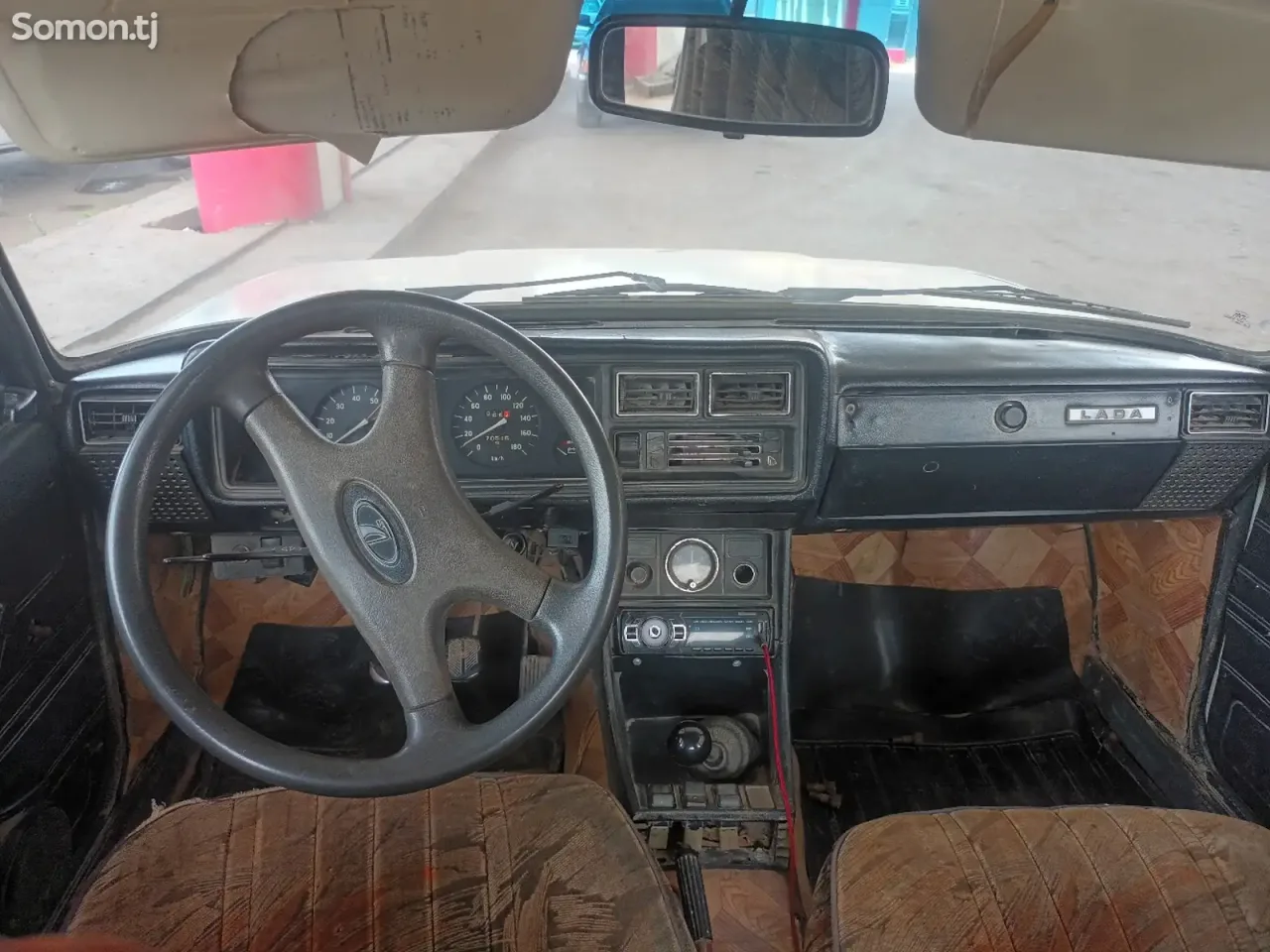 Lada (ВАЗ) 2107 1985 · 3.0 MT