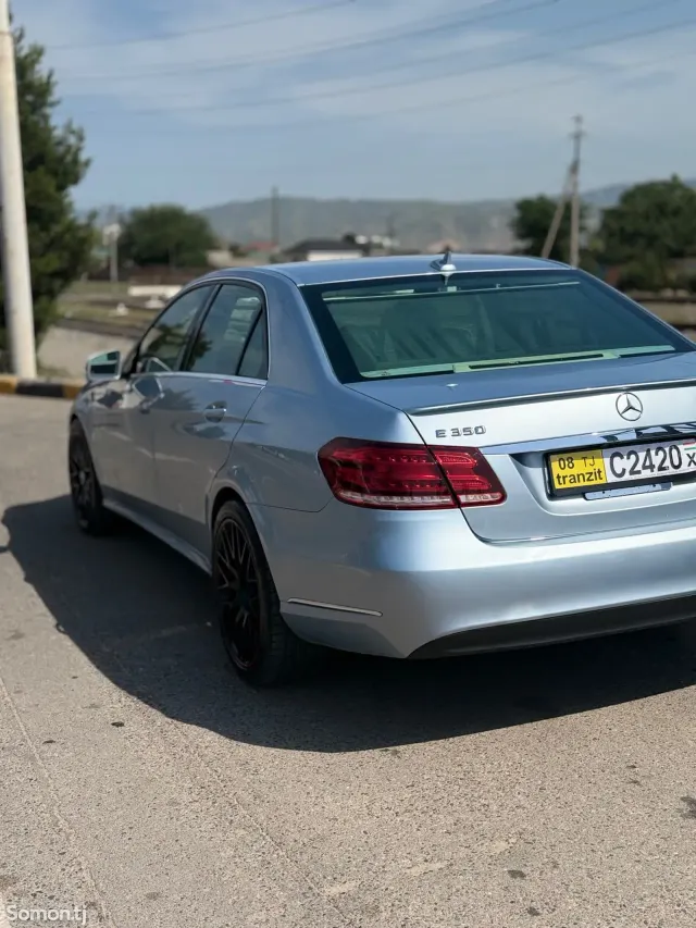 Mercedes-Benz E class 2015 · 3.5 AT