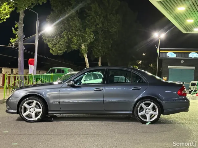 Mercedes-Benz E class 2009 · 3.5 AT