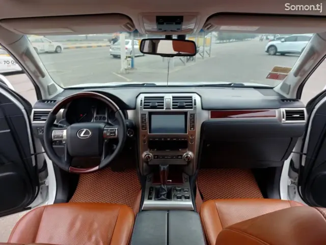 Lexus GX series 2015 · 4.6 AT