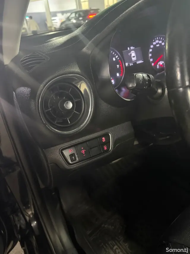 Kia K3 2019 · 1.6 AT