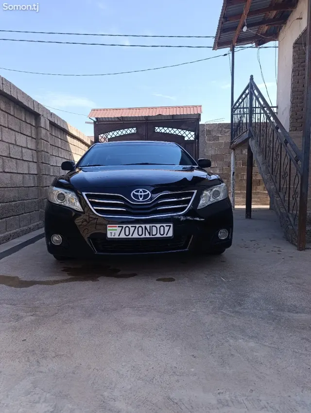 Toyota Camry 2010 · 2.5 AT