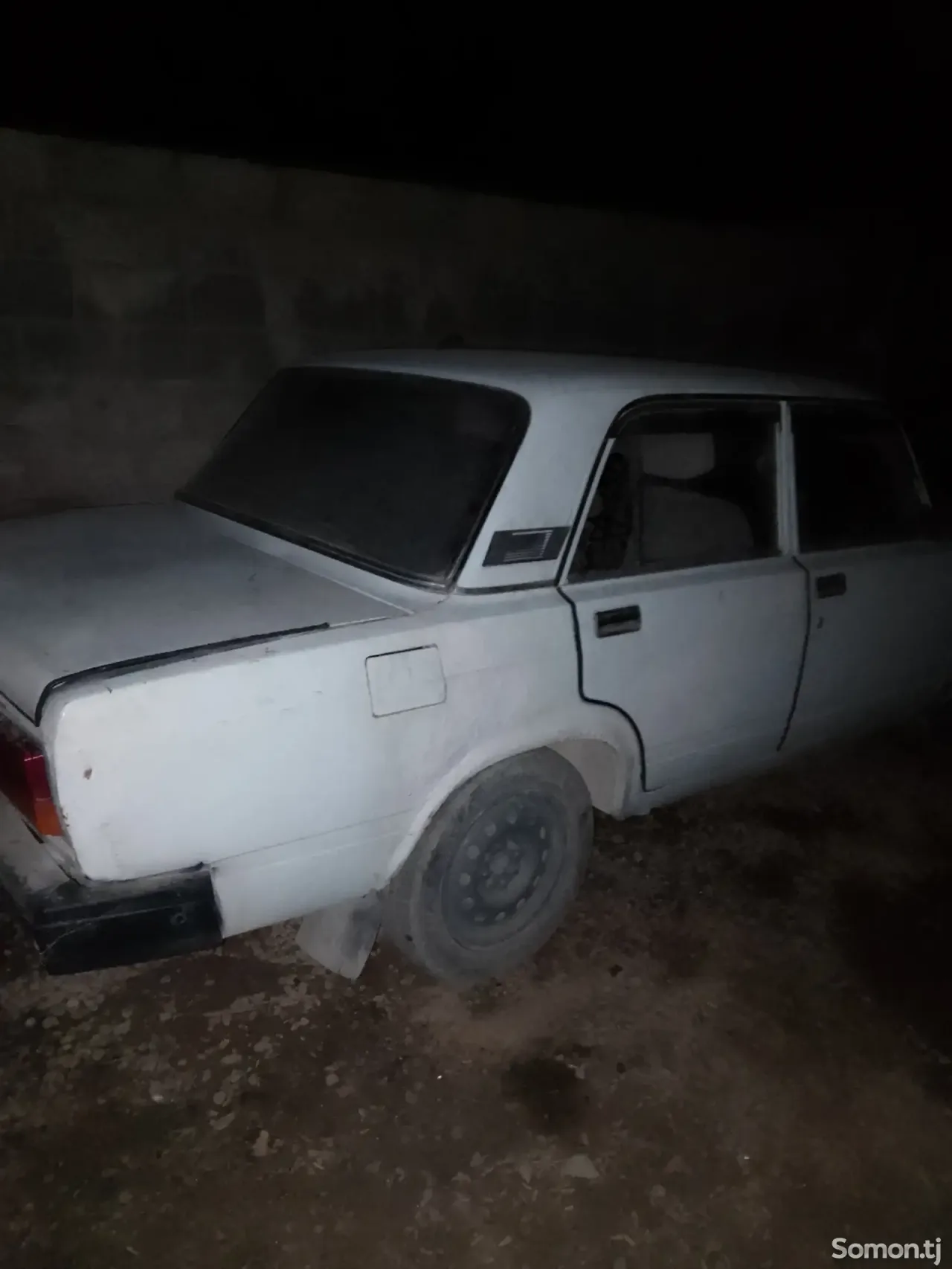 Lada (ВАЗ) 2107 1999 · 1.6 MT