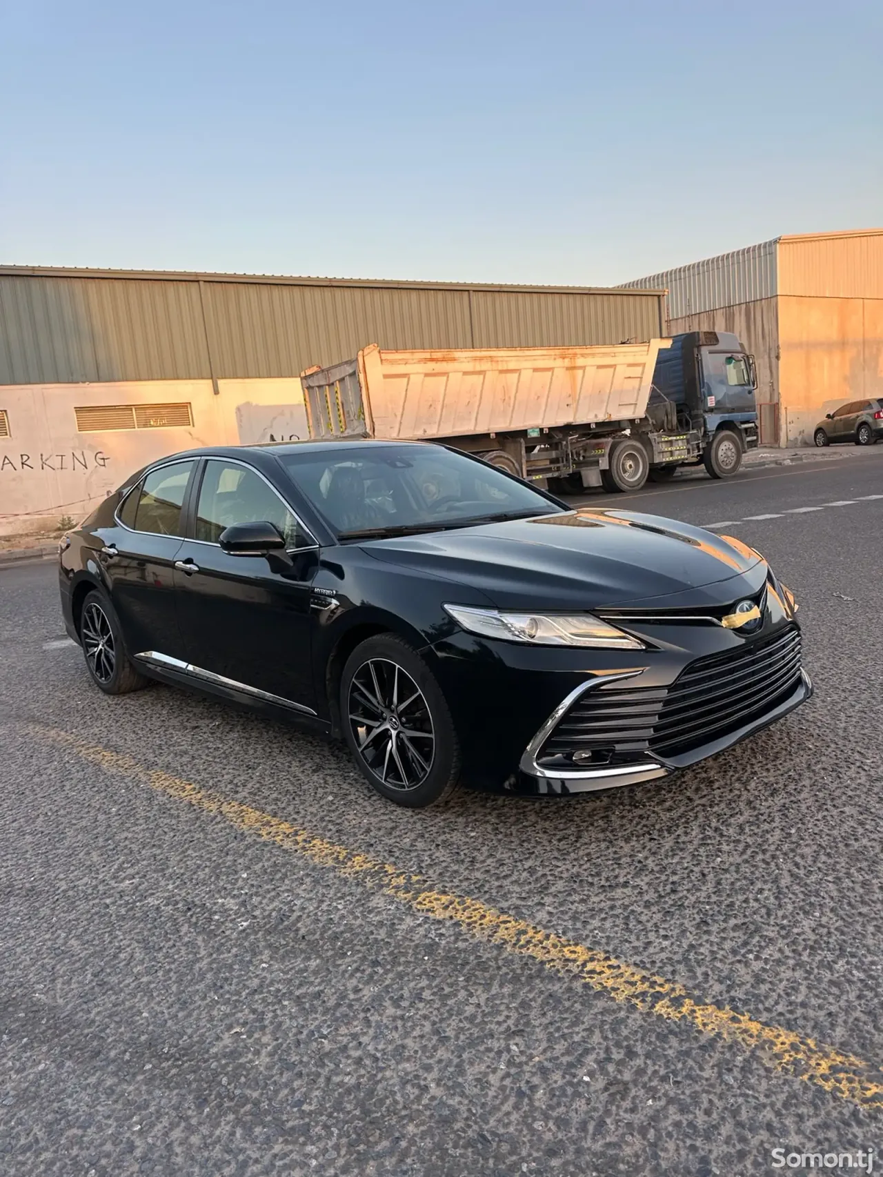 Toyota Camry 2017 · 2.5 AT