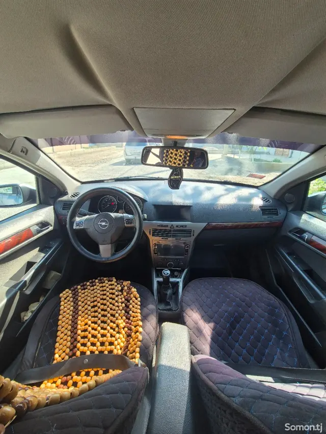 Opel Astra H 2007 · 1.8 MT