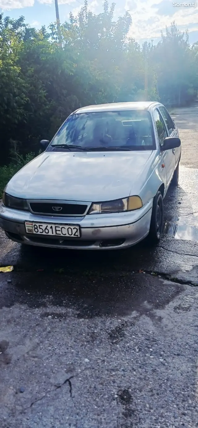 Daewoo Nexia 1996 · 1.6 MT