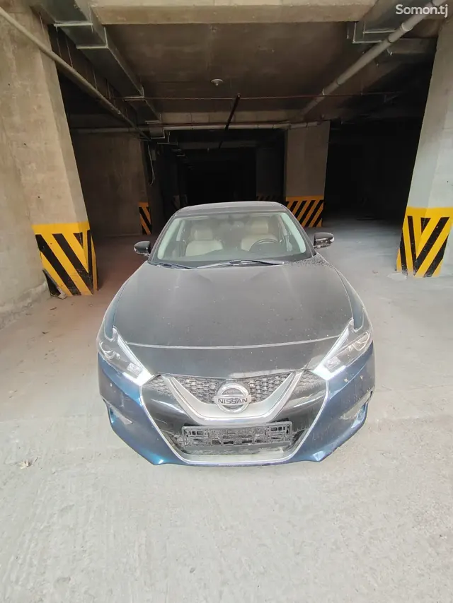 Nissan Maxima 2015 · 2.0 AT