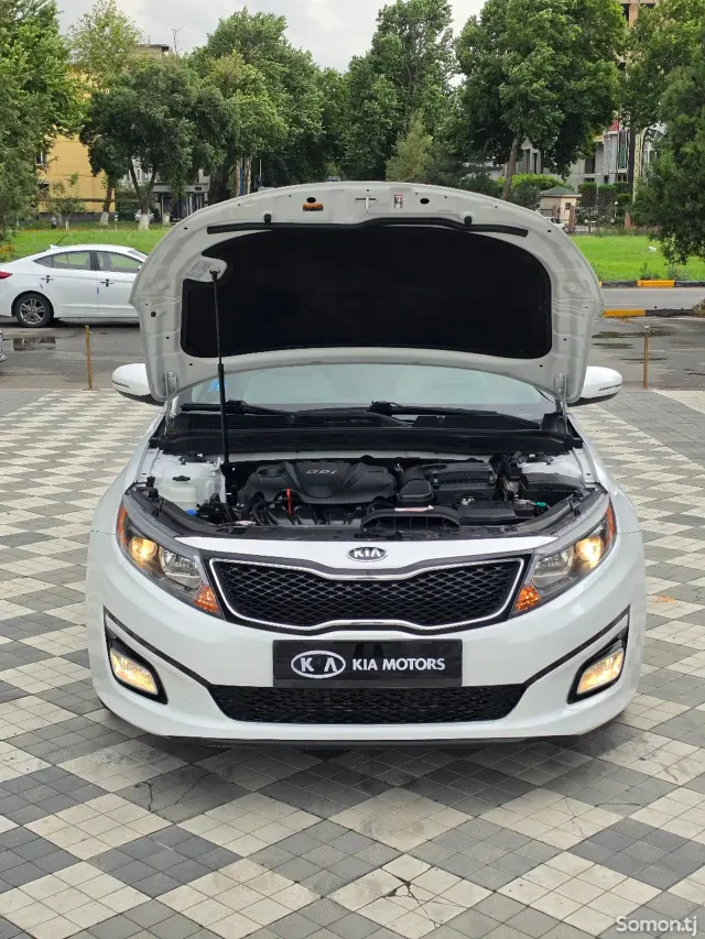 Kia Optima 2015 · 2.4 AT