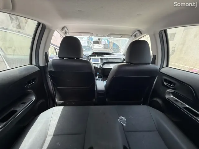Toyota Aqua 2014 · 1.5 AT