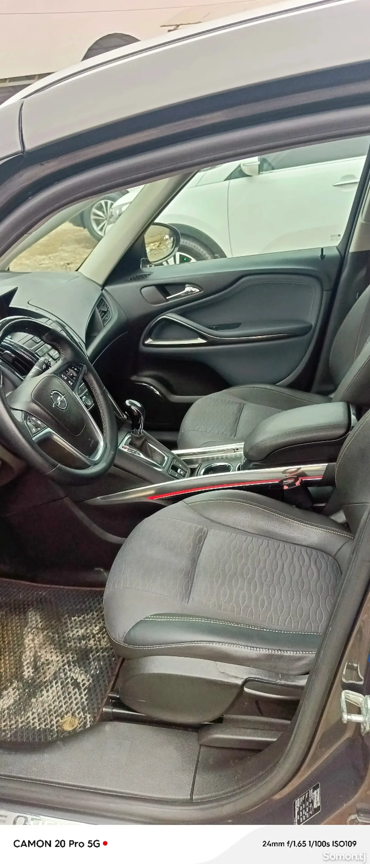 Opel Zafira 2012 · 1.9 AT