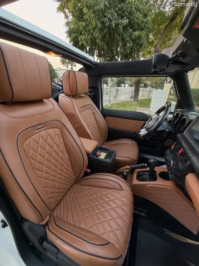 Mercedes-Benz AMG GT 2019 · AT