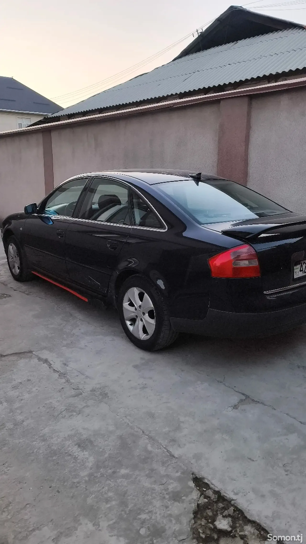 Audi A6 1998 · 2.4 AT