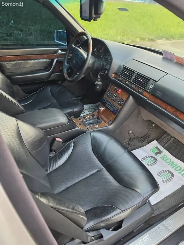 Mercedes-Benz S class 1995 · 3.5 AT