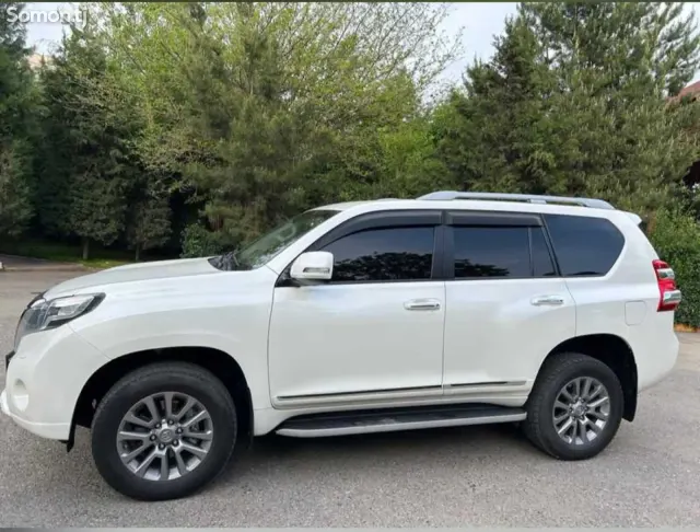 Toyota Land Cruiser Prado 2014 · 4.0 AT