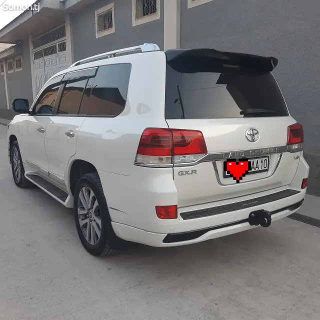 Toyota Land Cruiser 2017 · 4.7 AT