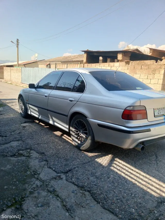 BMW 5 series 1999 · 2.8 AT
