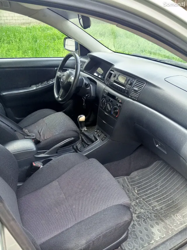 Toyota Corolla 2006 · 1.6 MT