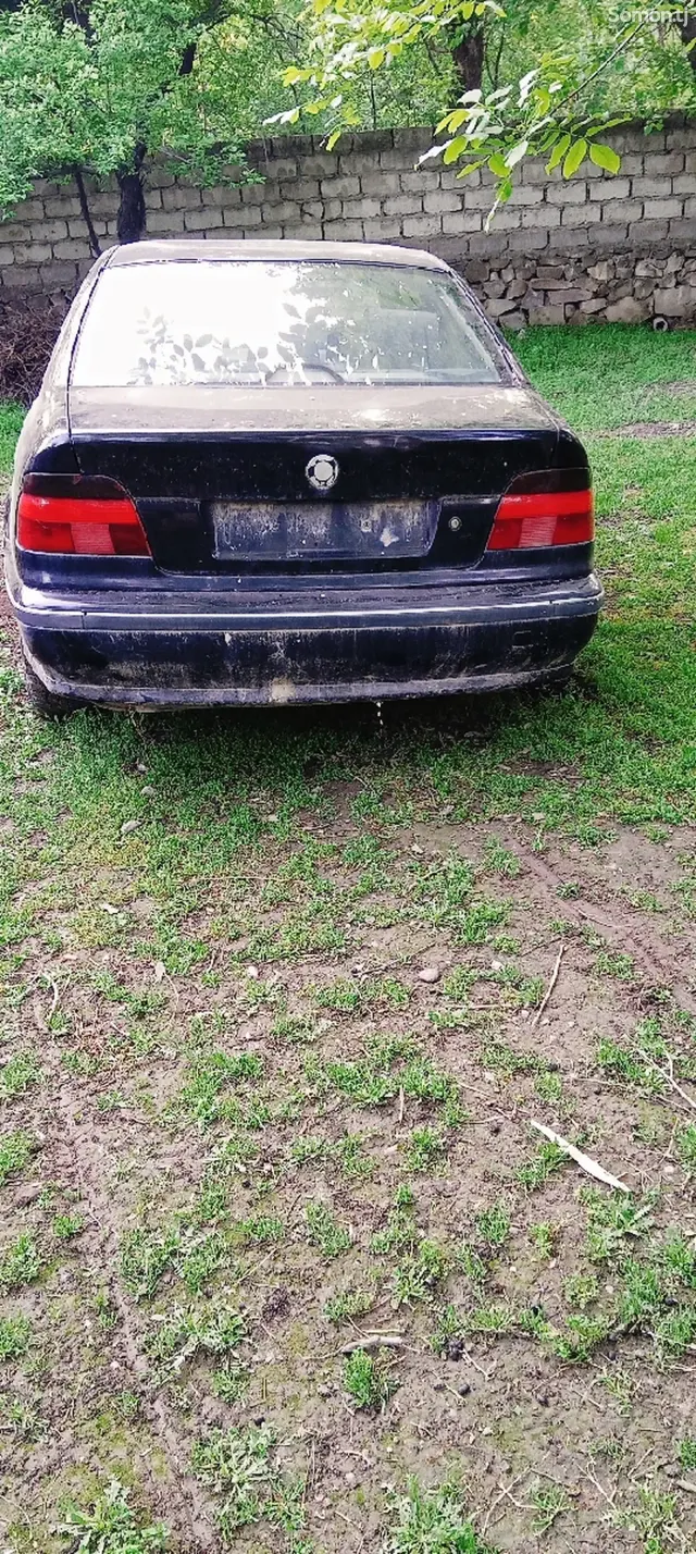 BMW 5 series 1999 · 2.3 MT