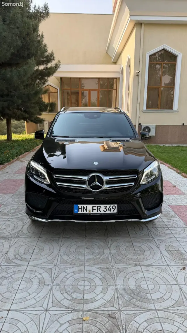 Mercedes-Benz GLE class 2017 · 3.5 AT