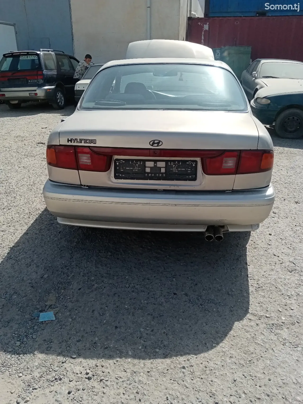 Hyundai Sonata 1995 · 1.8 MT