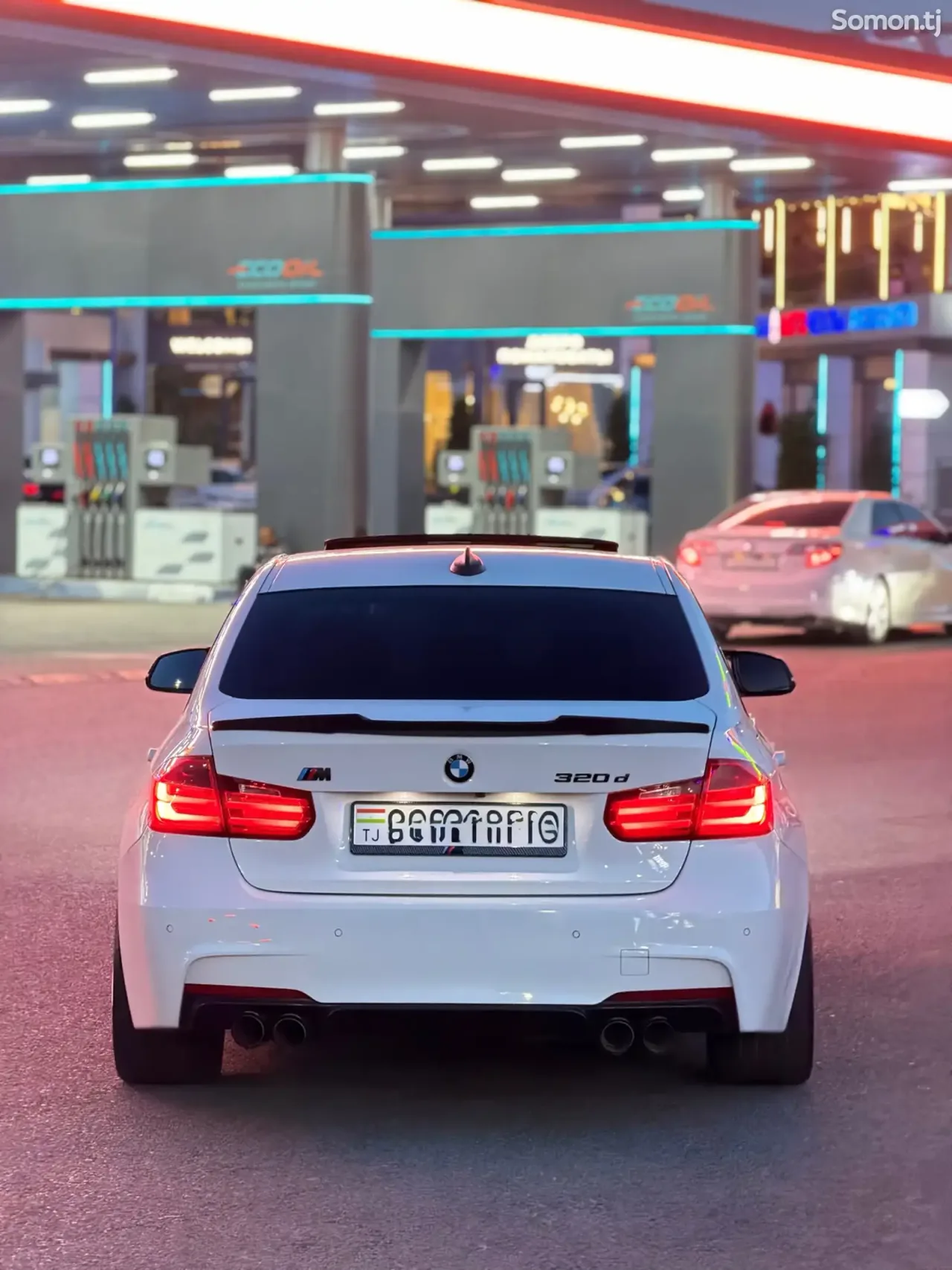 BMW 3 series 2014 · 2.0 AT