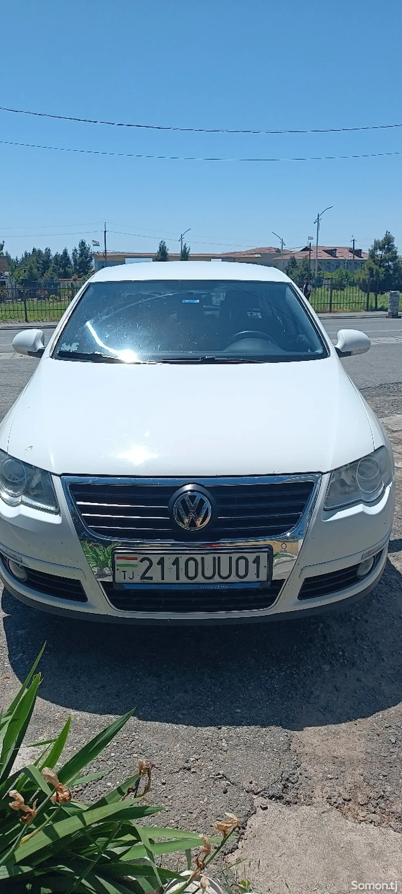 Volkswagen Passat 2010 · 2.0 AT