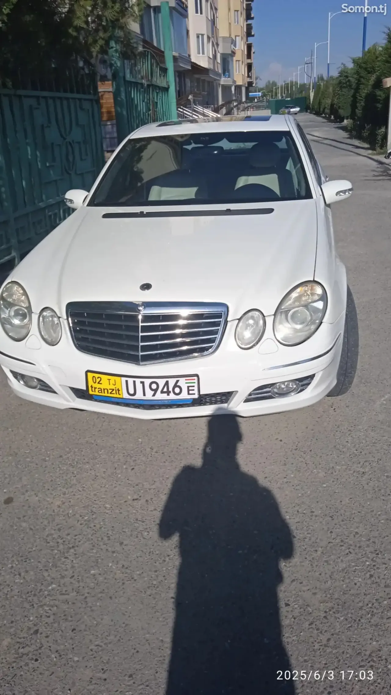 Mercedes-Benz E class 2003 · 2.4 AT