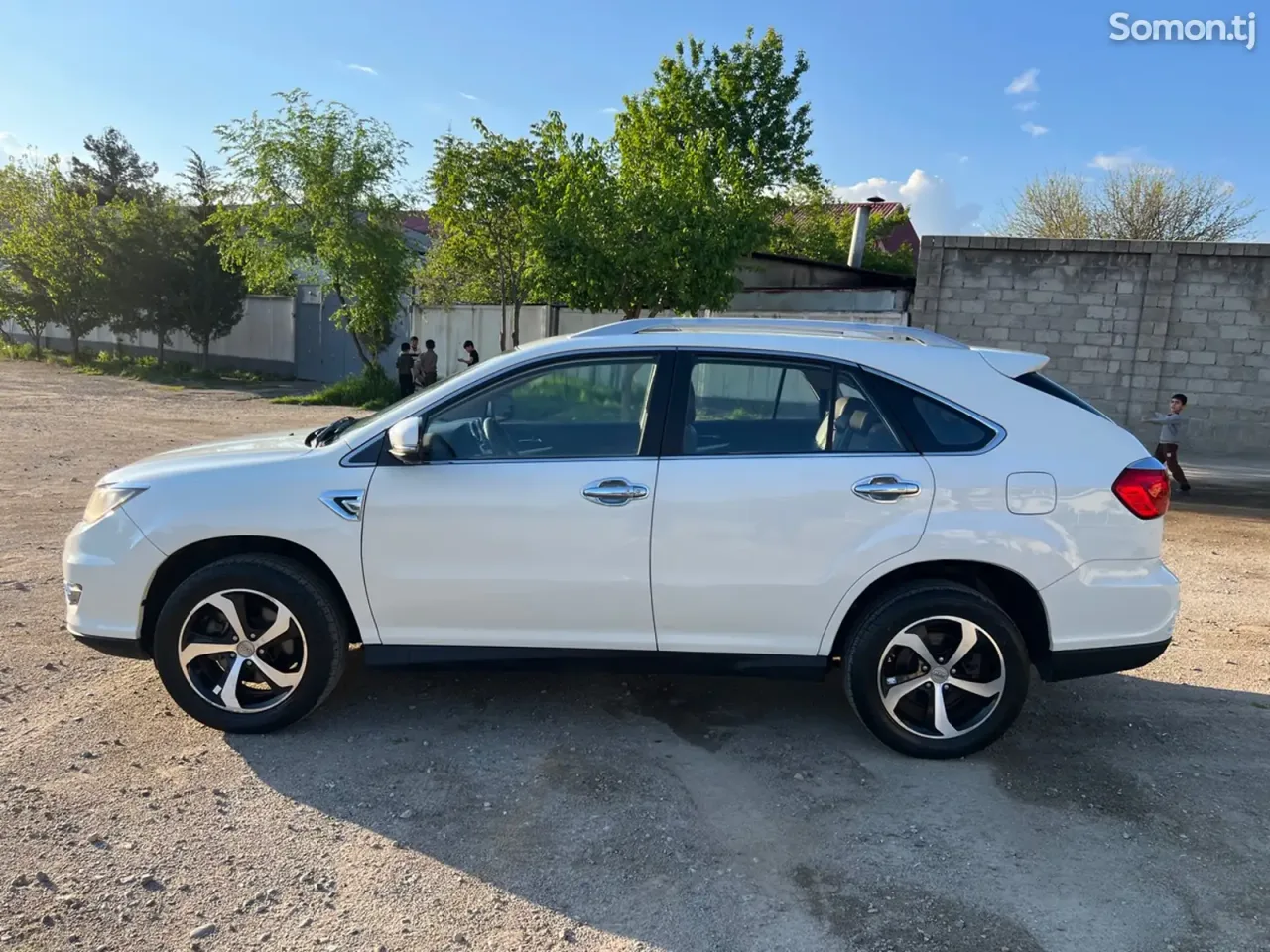 BYD S7 2015 · AT
