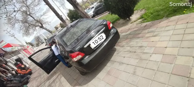 Toyota Yaris 2008 · AT