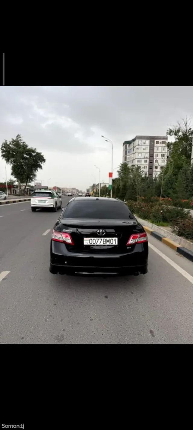 Toyota Camry 2011 · 2.5 AT