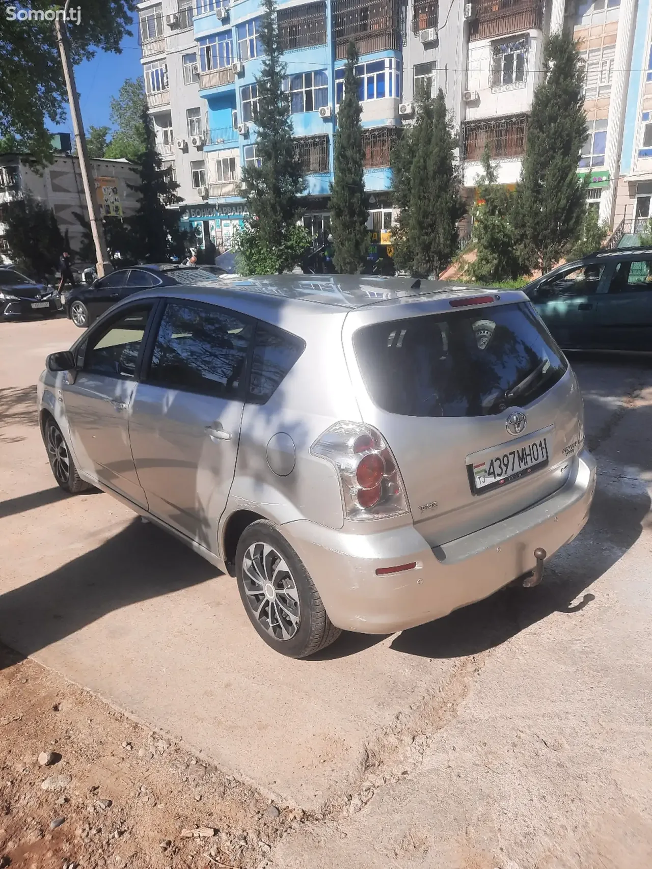 Toyota Verso 2006 · 2.2 MT
