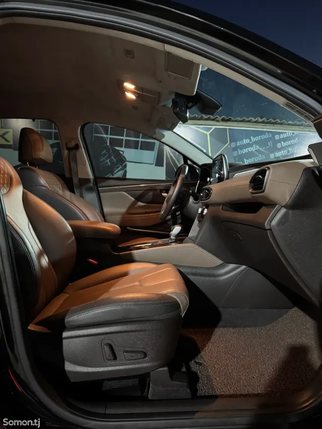 Hyundai Santa Fe 2018 · 2.0 AT